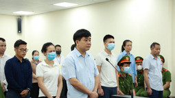 Xét xử cựu Chủ tịch UBND TP. Hà Nội Nguyễn Đức Chung và 14 bị cáo trong vụ án "Nâng khống giá cây xanh tại Hà Nội"