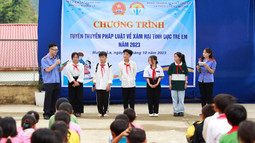 VKSND huyện Mường La phối hợp tuyên truyền pháp luật về phòng, chống xâm hại tình dục cho học sinh tại địa bàn xã Chiềng Muôn