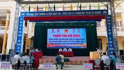 Chi đoàn VKSND tỉnh Nghệ An phối hợp tổ chức “Phiên tòa giả định” phòng, chống bạo lực học đường