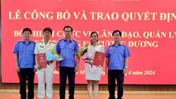 Trường Đào tạo, bồi dưỡng nghiệp vụ Kiểm sát tại TP Hồ Chí Minh trao quyết định bổ nhiệm lãnh đạo cấp phòng