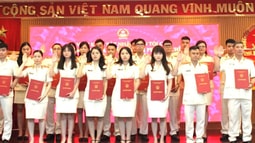 VKSND TP Hồ Chí Minh: Tổ chức Lễ công bố và trao các quyết định về công tác cán bộ