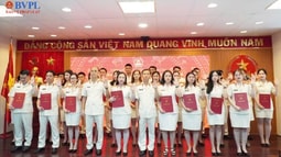 VKSND TP Hồ Chí Minh công bố và trao Quyết định bổ nhiệm chức danh Kiểm sát viên cho 33 đồng chí