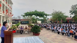 VKSND huyện Thanh Miện phối hợp tuyên truyền phòng chống xâm hại tình dục trẻ em và an toàn giao thông
