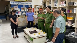 Cao điểm đấu tranh ngăn chặn, đẩy lùi buôn lậu, gian lận thương mại