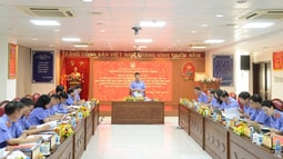 Viện trưởng Nguyễn Huy Tiến kiểm tra công tác sắp xếp, tinh gọn tổ chức bộ máy tại VKSND TP Hồ Chí Minh