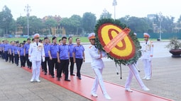 Viện kiểm sát nhân dân tối cao tổ chức Lễ báo công dâng Bác 