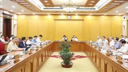 Kết luận của Bộ Chính trị, Ban Bí thư về một số nhiệm vụ tiếp tục xây dựng tổ chức, hoạt động của đơn vị hành chính 2 cấp bảo đảm thông suốt, hiệu quả