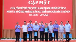 Gặp mặt cán bộ hưu trí VKSND tối cao tại Hà Nội nhân dịp kỷ niệm 65 năm ngày truyền thống ngành Kiểm sát nhân dân