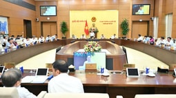Phiên họp thứ 48: Ủy ban Thường vụ Quốc hội xem xét các luật, nghị quyết trình Quốc hội thông qua tại Kỳ họp thứ 10, Quốc hội khoá XV