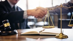 Ra quyết định công nhận kết quả hòa giải thành các tranh chấp dân sự tại Tòa án - thực trạng và giải pháp