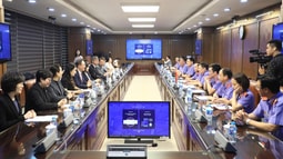 FV88 nhà cái World Cup 2026 tối cao tiếp và làm việc với Đoàn Luật sư Seoul (Hàn Quốc)