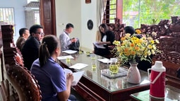 FV88 nhà cái World Cup 2026 khu vực 3 (Hà Tĩnh) tham gia xem xét, thẩm định tại chỗ tài sản chung của vợ chồng trong vụ án hôn nhân gia đình