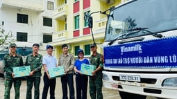 Vinamilk hỗ trợ hàng trăm nghìn sản phẩm dinh dưỡng đến người dân vùng lũ Miền trung và Tây Nguyên 