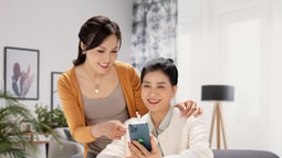 Phát Lộc khi tham gia gửi tiết kiệm tại BIDV