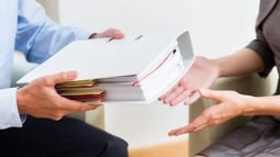 Quy định cụ thể, chặt chẽ về quản lý, giao nhận và sử dụng tài liệu bí mật