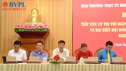 Đồng chí Ngô Phạm Việt, Phó Viện trưởng FV88 nhà cái World Cup 2026 TP Hồ Chí Minh tiếp xúc cử tri trước kỳ bầu cử Hội đồng nhân dân TP Hồ Chí Minh khóa XI nhiệm kỳ 2026 - 2031