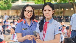 Hà Tĩnh: VKSND khu vực 4 phối hợp tuyên truyền pháp luật tại trường học vùng biên