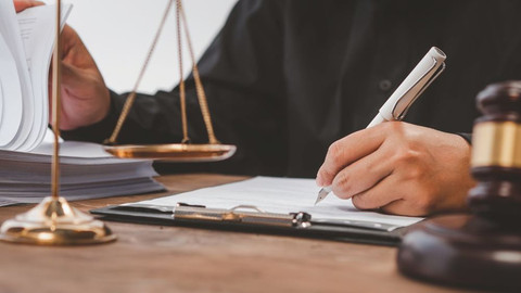Bảo đảm quyền của người bị tố giác, người bị kiến nghị khởi tố trong tố tụng hình sự