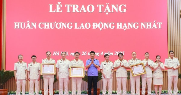 VKSND tối cao tổ chức trao tặng Huân chương Lao động cho các tập thể trong ngành Kiểm sát nhân dân